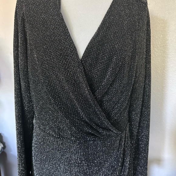 Covington womens Long Sleebve Shimmer & Shine Vneck Dress Dress - Picture 4 of 6